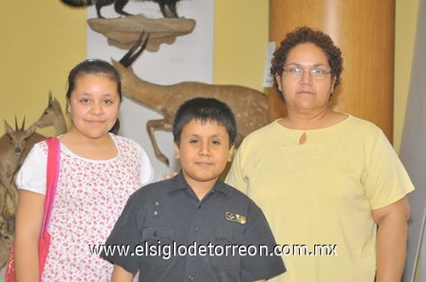 03042011 Caballero fue el expositor de la conferencia.