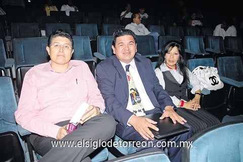 05042011  Caballero, Gerardo Martín Sarabia y Alma Alicia Adame González.