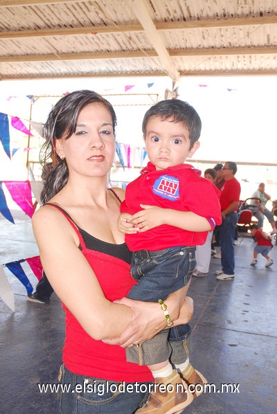 06042011 y Cuquis.