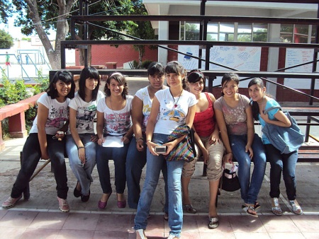 ALE, Giselle, Fer, Aurora, Deya, Arantxa, Evelin y Laura.