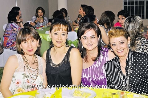 10042011 , Ale y Ángeles.