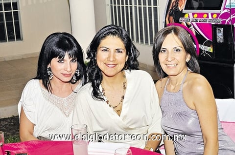 10042011 , Gaby, Rosy y Liz.