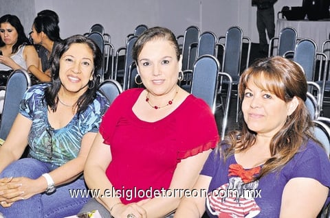 10042011  Cristina y Carmen.