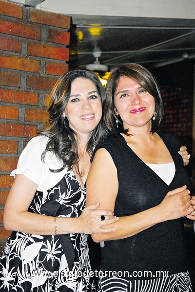 11042011 , Mónica y Elena.