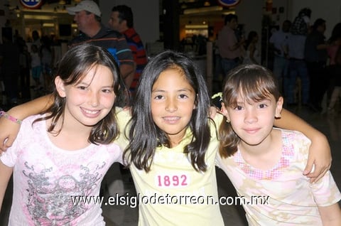 13042011 , Valeria y Regina.