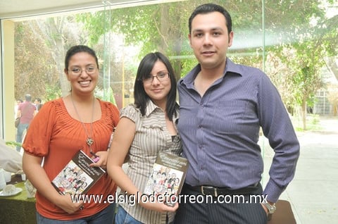 13042011  Martínez, Viviana Borrego e Isaías Alatorre.