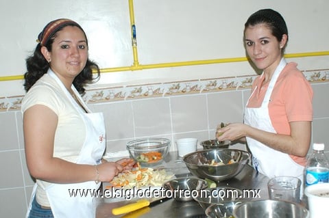 13042011  y Rocío.