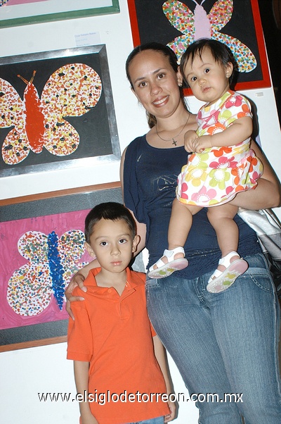 15042011 , Judith y María Saldaña.