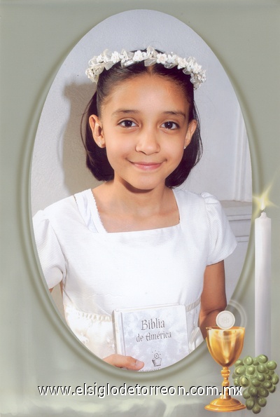 17042011  Rosales Murillo recibió el sagrado Sacramento de la Primera Comunión el nueve de abril de 2011 en la capilla de La Resurrección, en Centro Saulo. Ella es hija de los señores José Luis Rosales González y Guadalupe Eugenia Murillo González.