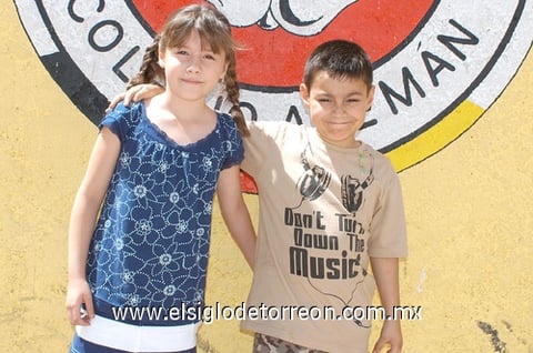 17042011  Flores y Víctor Escandón.