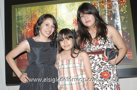 19042011  Rodríguez, Alexia Vanessa y Yessenia Rojas.