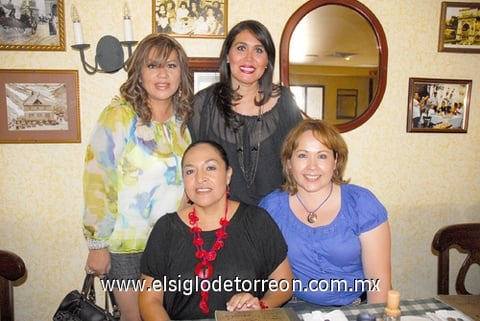 19042011  Esquivel, Laura Luz López, Rocío Rivera y Pilar Morales.