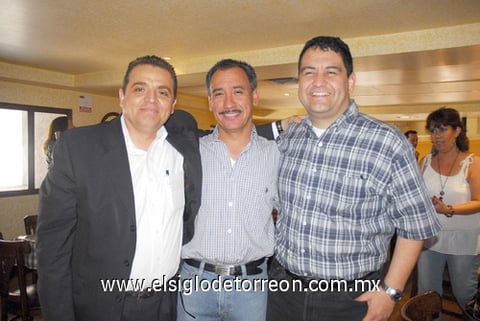 19042011  Garza, Juan Cárdenas y Manuel Casavantes.