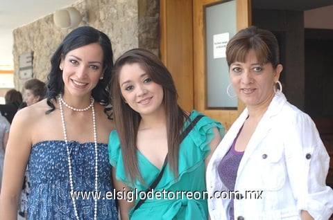 20042011 , Ana Karen y Ana Lucía.