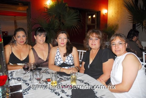 21042011  Esquivel, Victoria Ramos, Blanca Hernández, Maye Muñoz y Lorena Rojo.