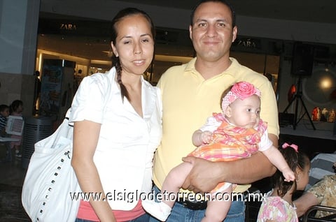 24042011  Néstor y Valentina.