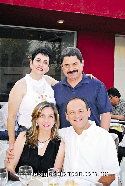 24042011  y Fernando Madero, Mónica y Armando Pérez Merodio.