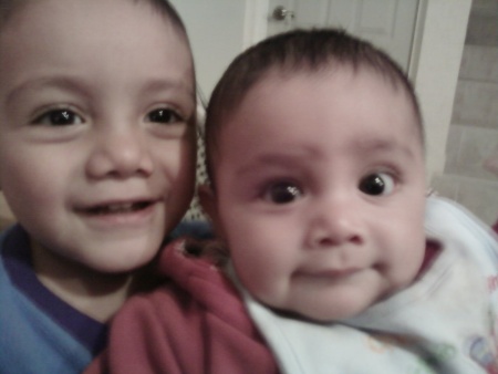 Diego Alessandro y Edson Emilio González Cuellar. Fotografía enviada por Edson Salomón González Rivera.