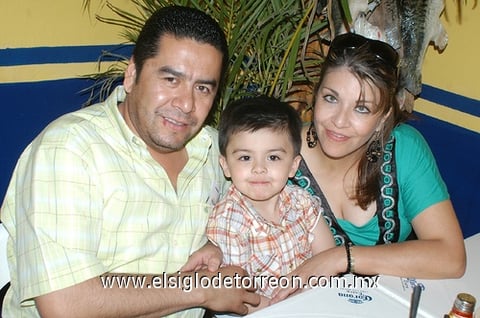27042011  Luis Ángel y Elena.