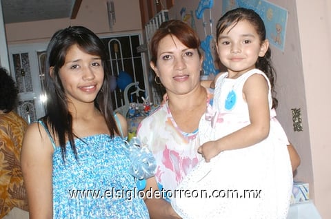 28042011 Castellanos, Sra. María Inés y la pequeña Sofía Reyes.