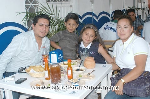 28042011  Errano Gurrola.