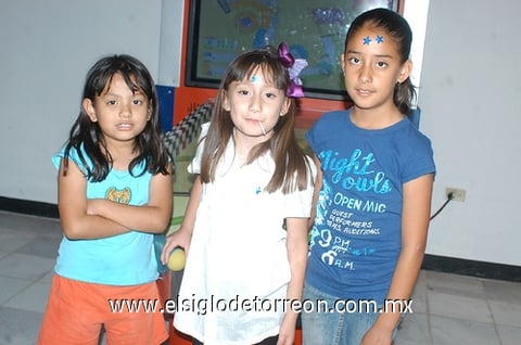 29042011  Luz Judith y Paulina.