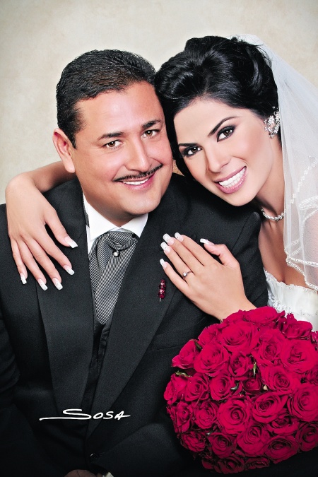 Marycarmen Guzmán y Sr. Modesto Alcalá Martínez contrajeron matrimonio civil, el  15 de abril de 2011. Ellos son hijos de las señoras Caridad Esquivel y Julia Martínez Muñoz, respectivamente.

R. Sosa