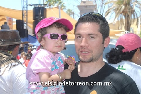 02052011  y Salvador.