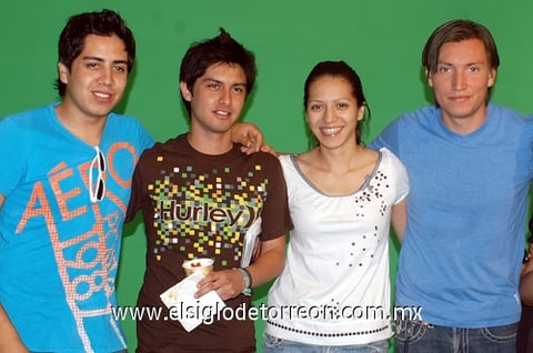 03052011  Rodríguez, Jorge Carlos, Marcela Gramillo y Gerry  Montes.