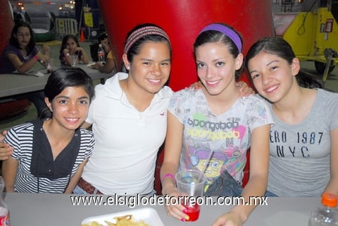 04052011 , Addy, Nadia y Luisa.