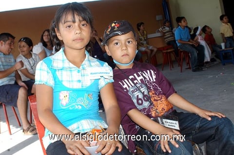 04052011  y Ángel.