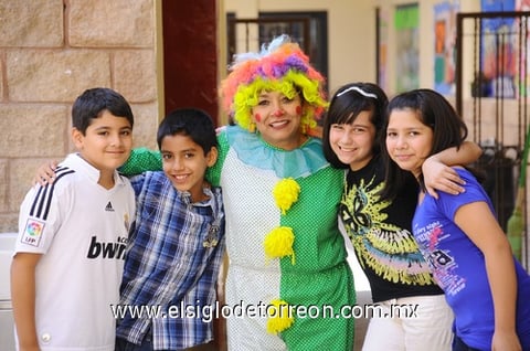 06052011 , Haziel, Mary, Luisa y Paty.