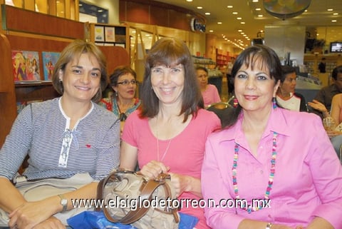 08052011 de la Garza, Ruth de De la Fuente y Rosa María de Escamilla.