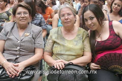 10052011 , Laura y Paloma.