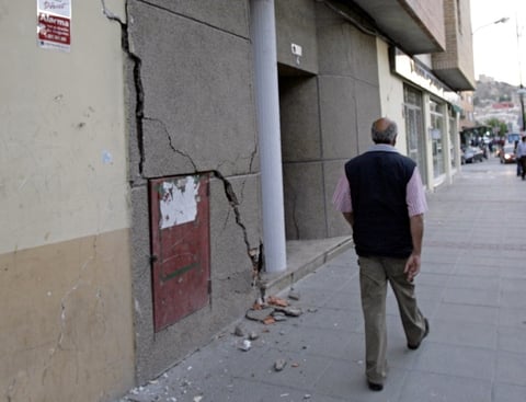 Diversos edificios se vieron afectados por el gran terremoto de 5.2 grados.