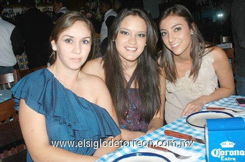 12052011 , Mariana y Úrsula.