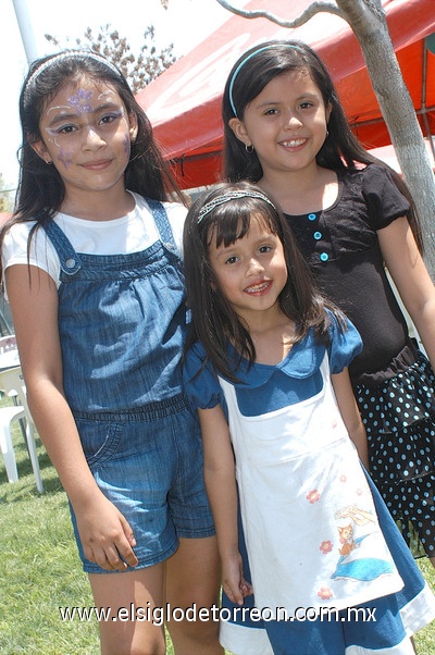 11052011 Sofía, Karen y Jéssica.