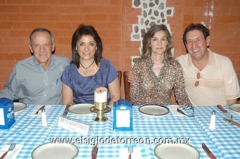 12052011 , Rocío, Patricia y Gerardo.