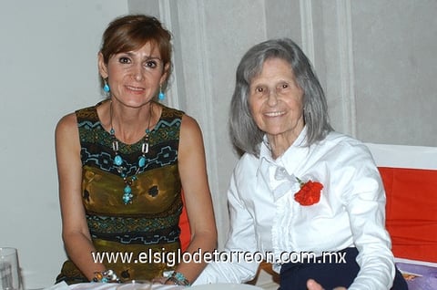 11052011  Garza de Bello y Miriam Marcos.