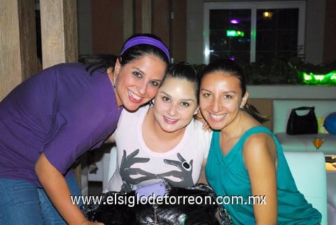 13052011  Ramos, Karla Sosa y Ale Torres.