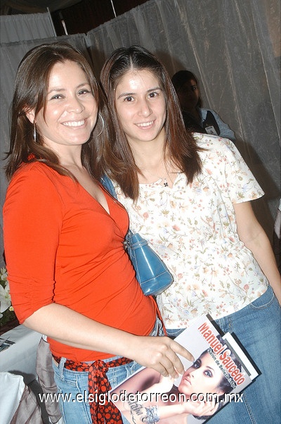 16052011  Llanes y Eunice Márquez.