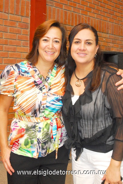17052011  y Mayra.