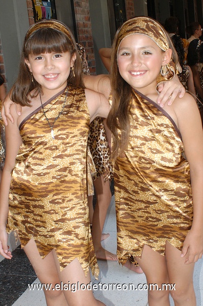 20052011  Natalia y Frida.
