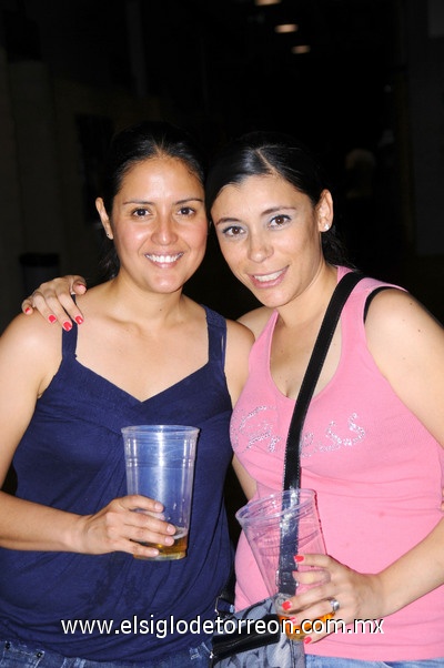 22052011  de Mercado y Pamela de Hernández.