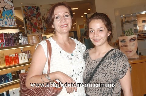 22052011  Guajardo y Sofía León.