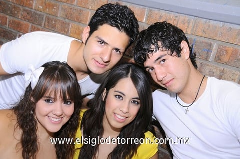 24052011  Díaz, Salma Infante y Bárbara Mijares.