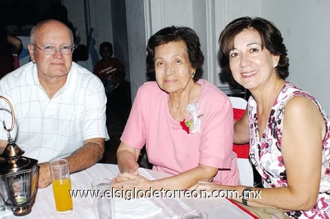 24052011  Marmolejo y familia.