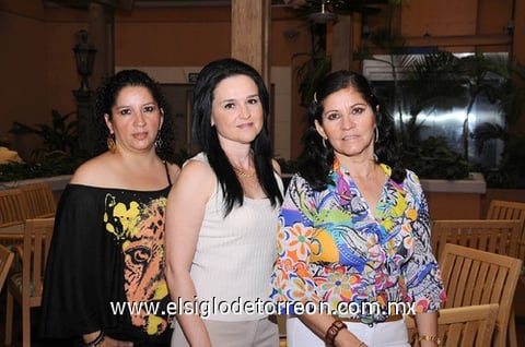 26052011  Herrera, Esther de Limones, Laura Rodríguez, Li Galicia, María Carmen Limones, Laura Hernández y Esperanza Limones.