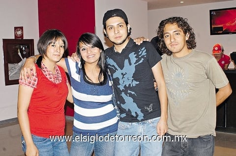 27052011  García, Cecy García, Jesús Magaldi y César Gutiérrez, captados recientemente.