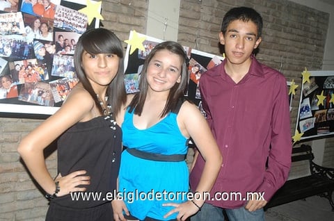 29052011  Mayorga, Lili Castillo y Adri Ramírez.